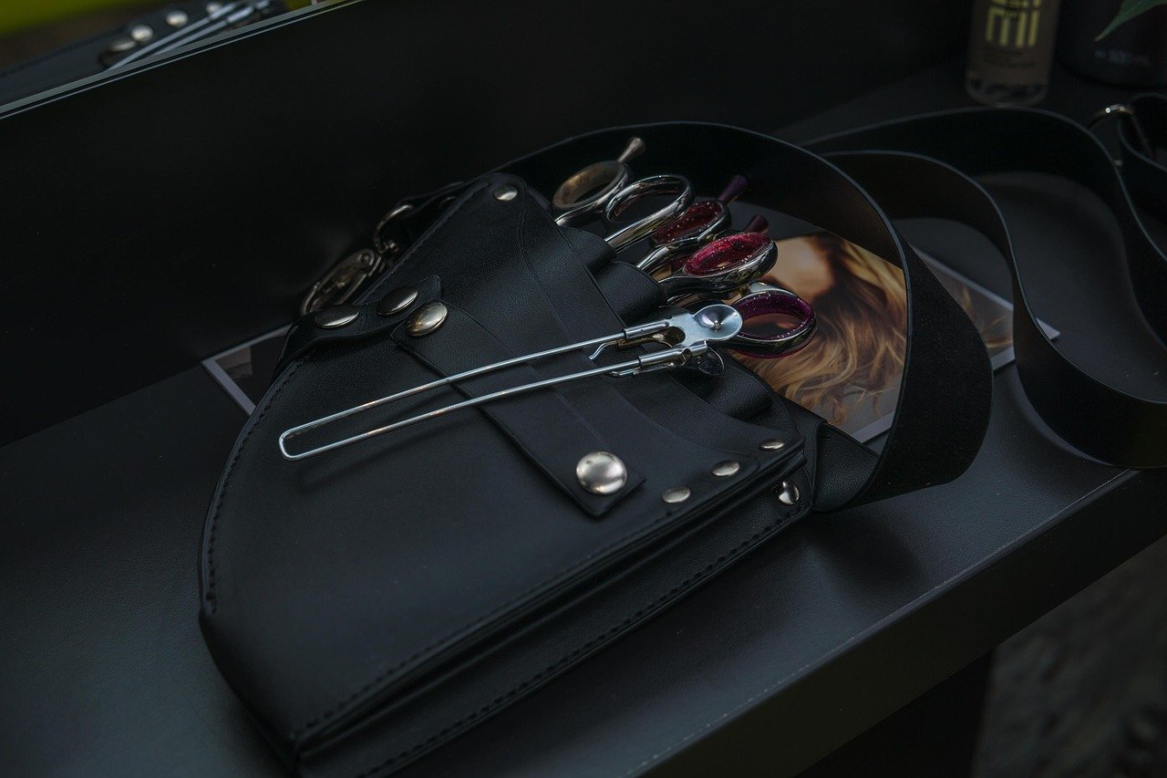 Home hairdresser, table, shear, hair, haircut, trimmer, hairstyle, fashion, head, headdress, curls, tools, craft, art, business, hairdresser, hairdresser, hairdresser, hairdresser, hairdresser, haircut, haircut, haircut, tools